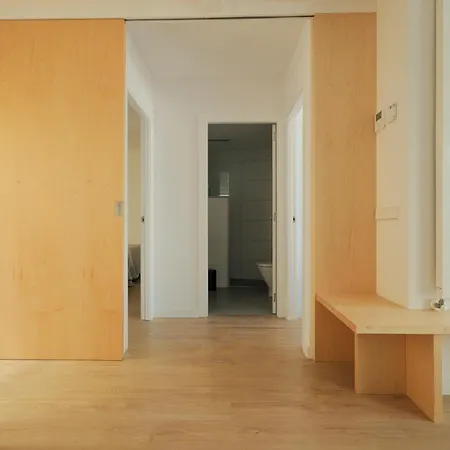 Apartament Rutlla 10 *