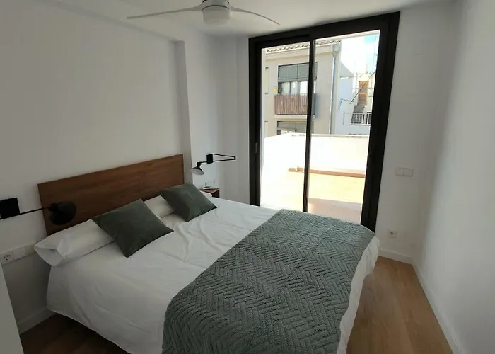 Apartament Rutlla 10 *